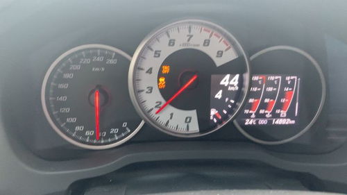 汽车油门线圈电压多少 汽车油门线圈电压多少