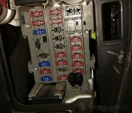 汽车电瓶多少毫安容量