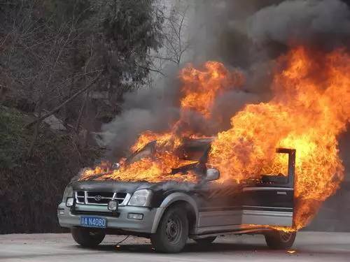 汽车打着火多少油