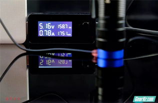 汽车大灯应该多少lm