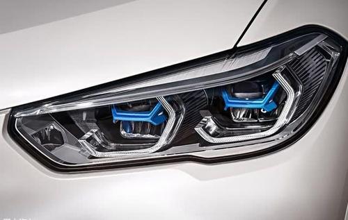 汽车白色大灯多少瓦 汽车白色大灯多少瓦