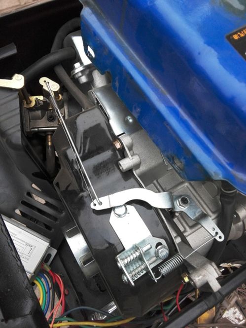 汽车油门输出电压多少 汽车油门输出电压多少