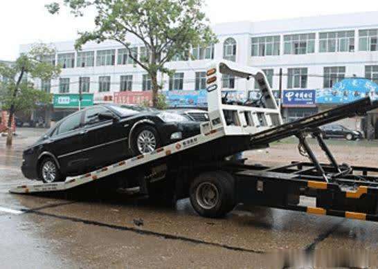 汽车拖车螺栓直径多少