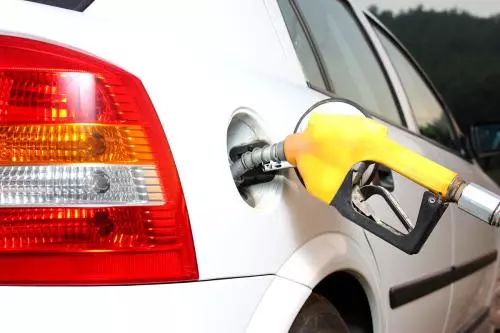 汽车加油多少可以加 汽车加油多少可以加