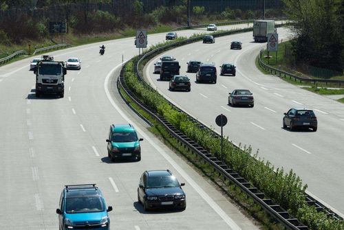 汽车时速跑多少米