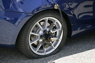 汽车后轮打多少气压