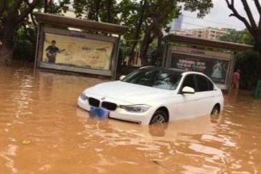 汽车过水路多少合适