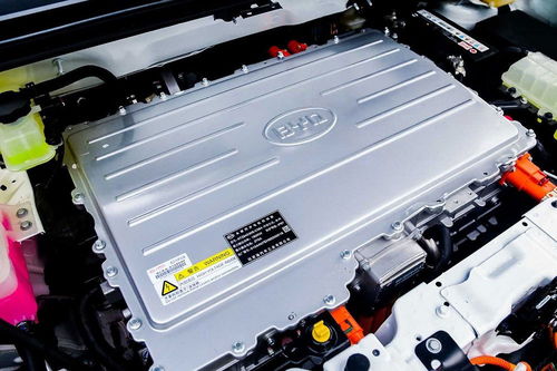 小汽车电池多少块