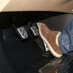 汽车启动瞬间多少油耗