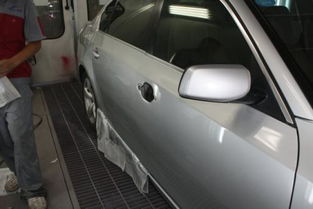 汽车白色喷漆大概多少