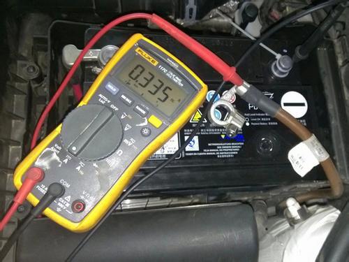 汽车电池达到多少伏