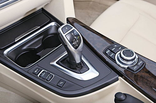 汽车达到多少公里换档