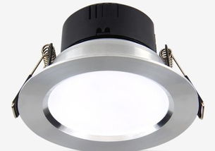 汽车筒灯多少瓦够用