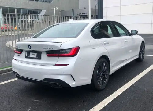 汽车轿厢宽多少