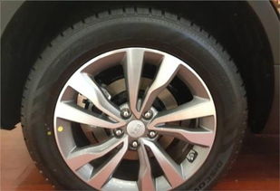 汽车胎充气大概多少