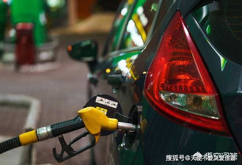 汽车加油箱多少升