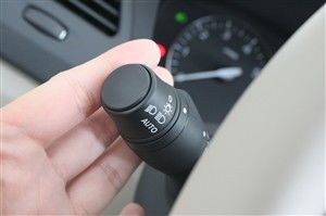 汽车前档多少寸