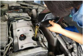 汽车加满机油需要多少