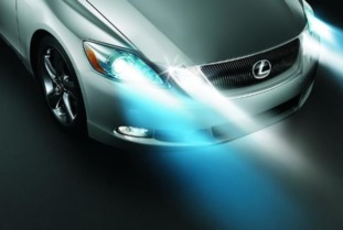 汽车近光灯泡多少色温