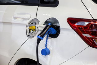 充电汽车充多少电 充电汽车充多少电