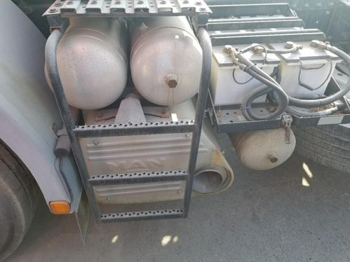 汽车气罐承重多少斤