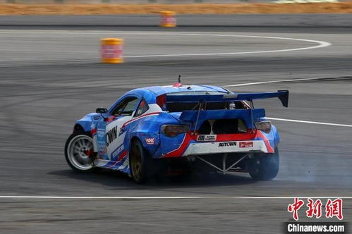 跟汽车比赛速度多少