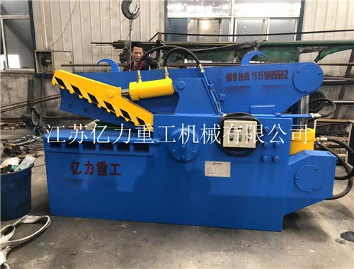 废铁汽车大梁价格多少 废铁汽车大梁价格多少