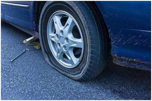 汽车秋季胎压多少