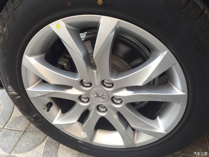 汽车后轮多少钱