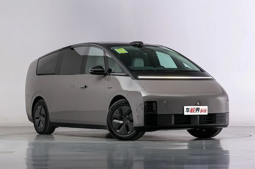 理想汽车是多少伏
