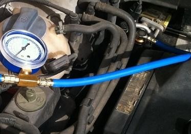 怎样判断汽车冷媒多少 怎样判断汽车冷媒多少