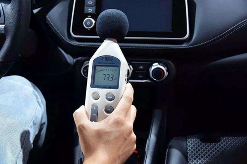 汽车的噪声是多少