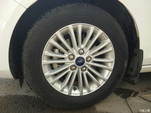 小汽车气压多少斤