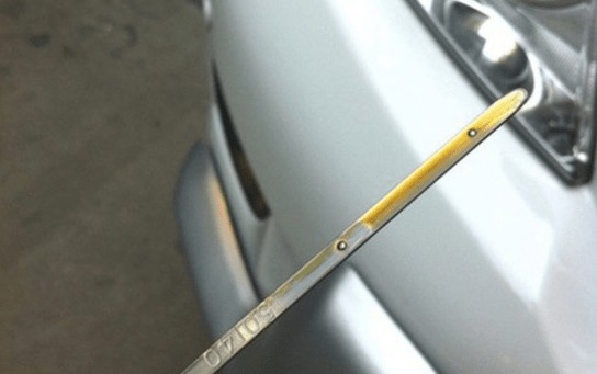 汽车机油量最低多少