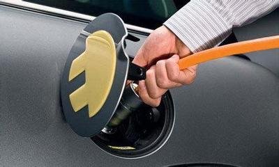 汽车充电多少次