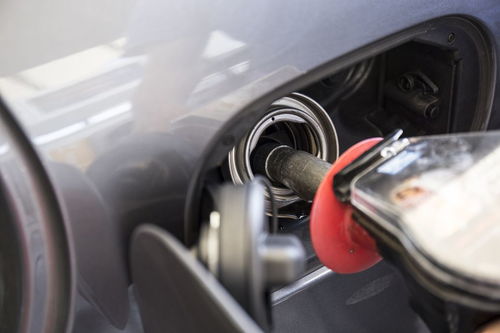 汽车换挡速度多少最好