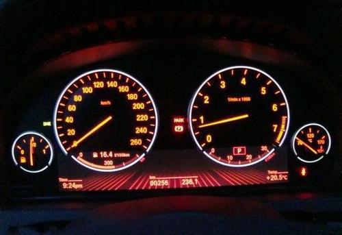 汽车预留多少油量正常