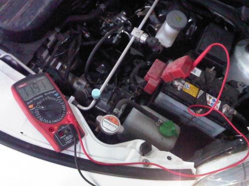 汽车回充电压多少