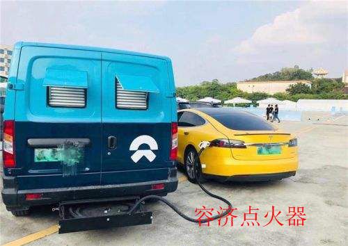 大型汽车电压多少正常