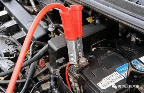 汽车启动电瓶低于多少