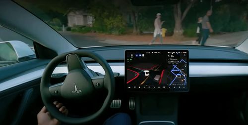 汽车智能驾驶收费多少