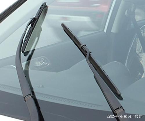 汽车雨刮器喷头多少合适