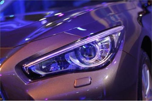 汽车换led大灯多少
