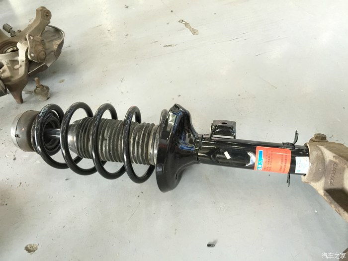 汽车上有多少弹簧