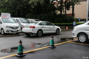 汽车多少迈进三档