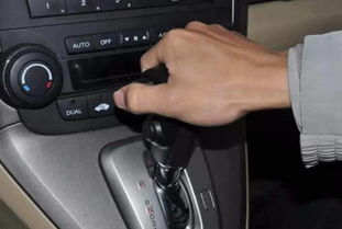 汽车空挡可以多少转