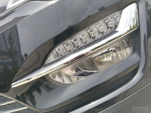 汽车雾灯多少伏的