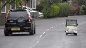 小汽车多少米高