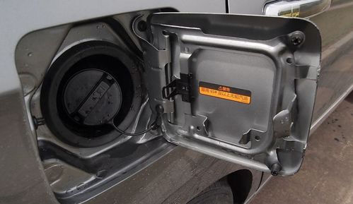 汽车多少升的油箱