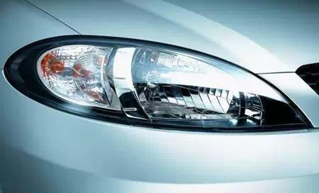 汽车LED大灯耐压多少